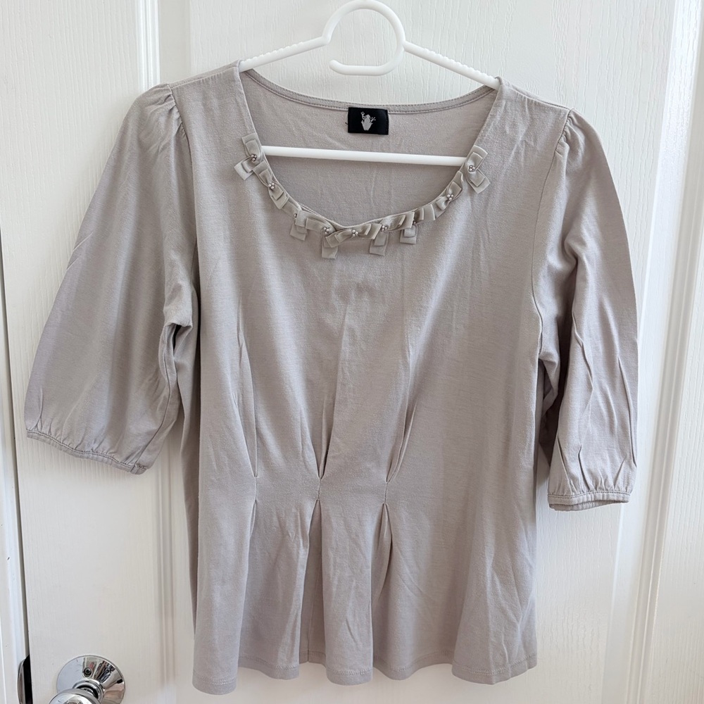 Japanese brand Women's Scoop Neck Top with Ribbon/beads Detail